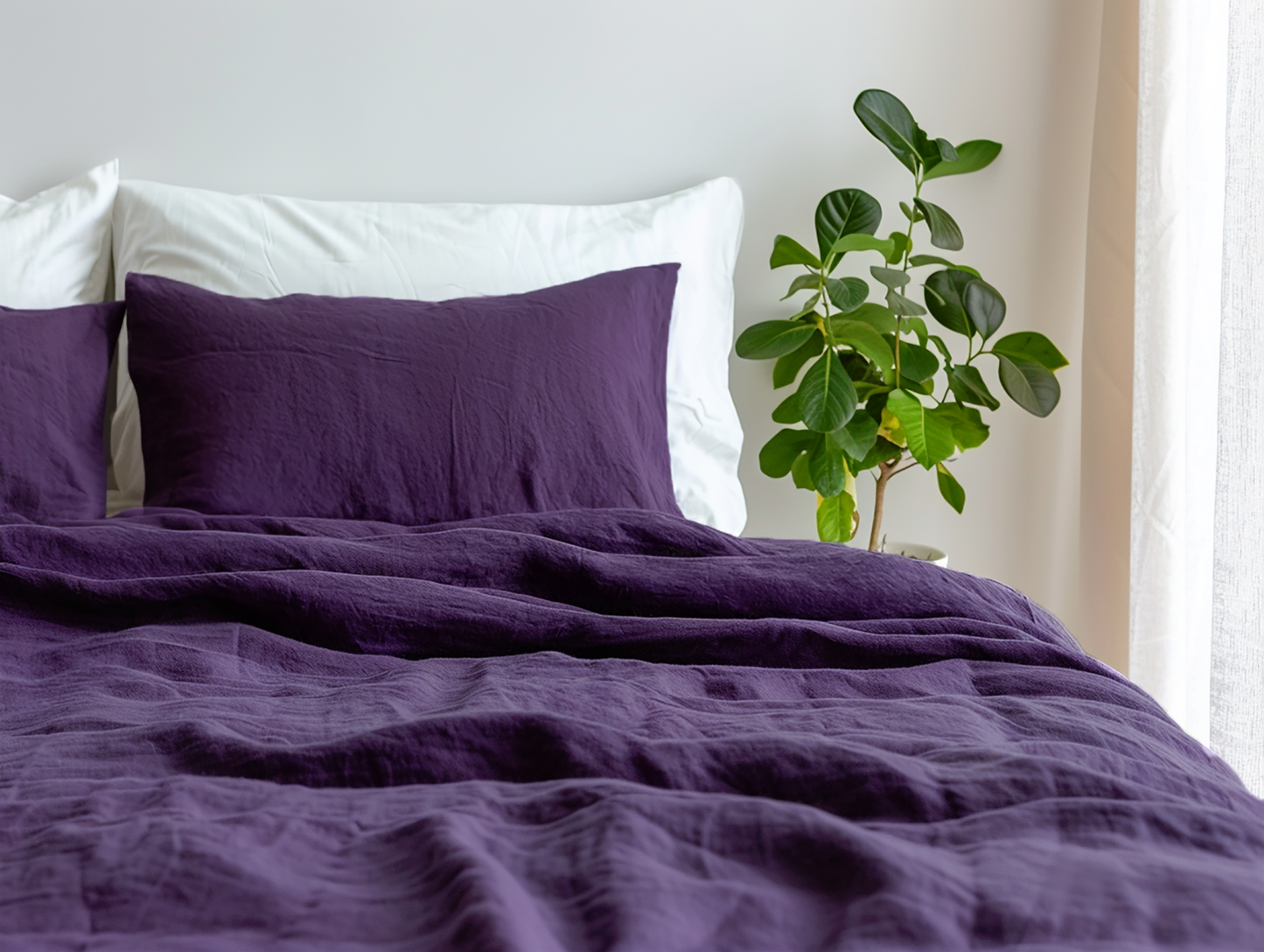 Couvre-lit violet foncé