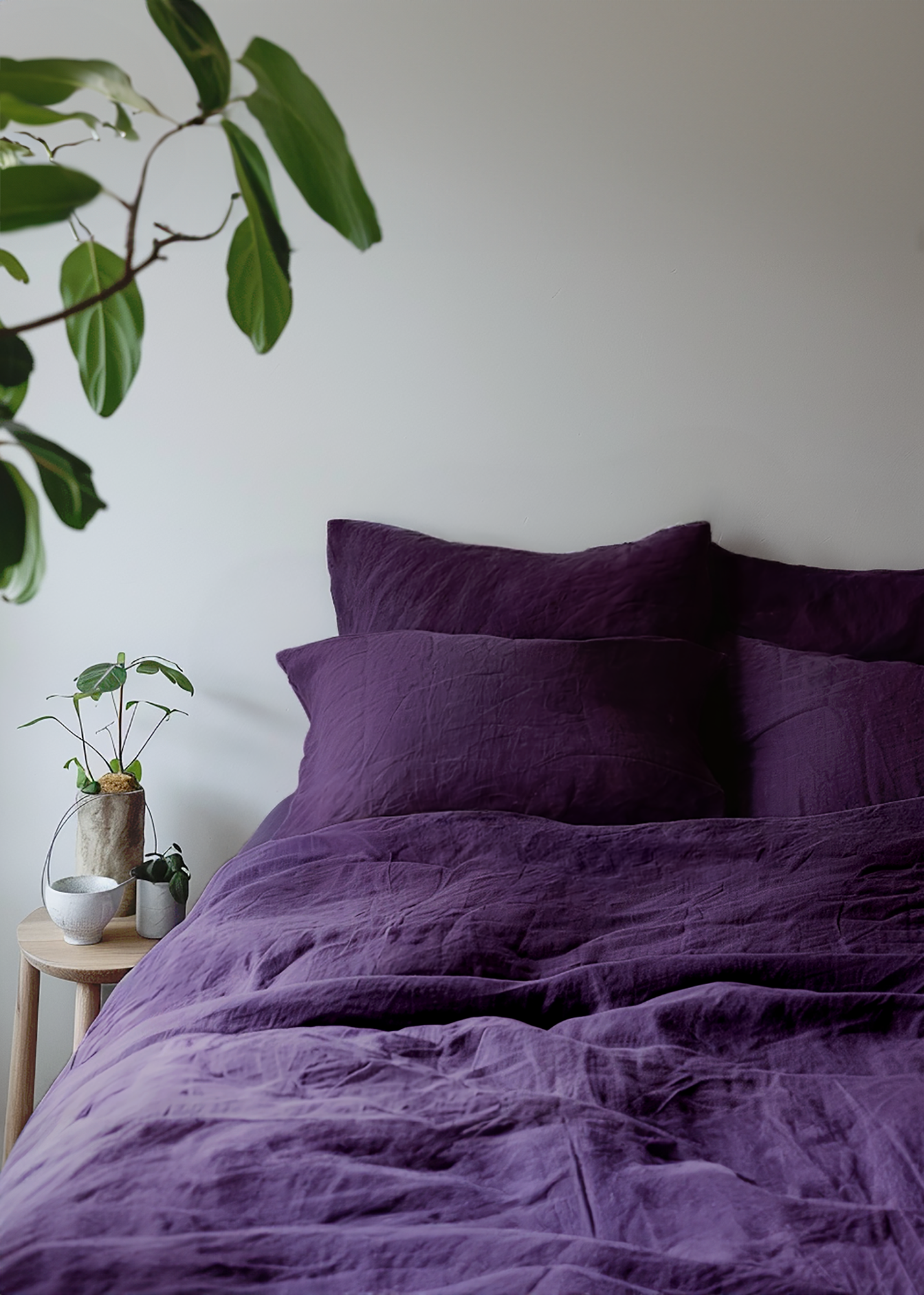 Couvre-lit violet foncé