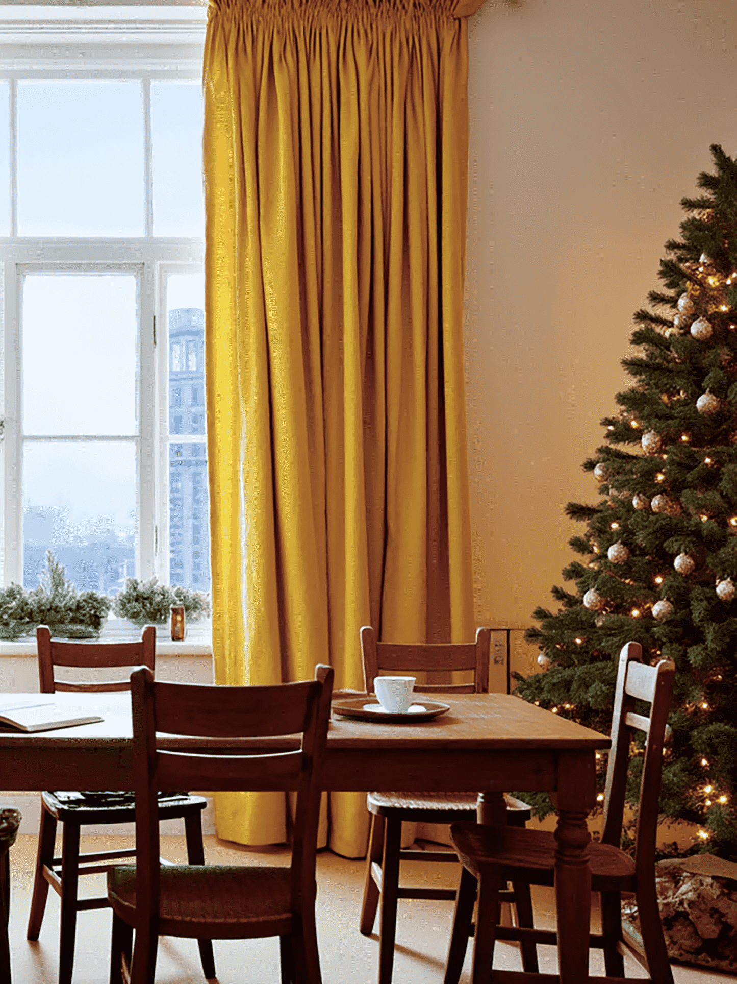Christmas curry curtains