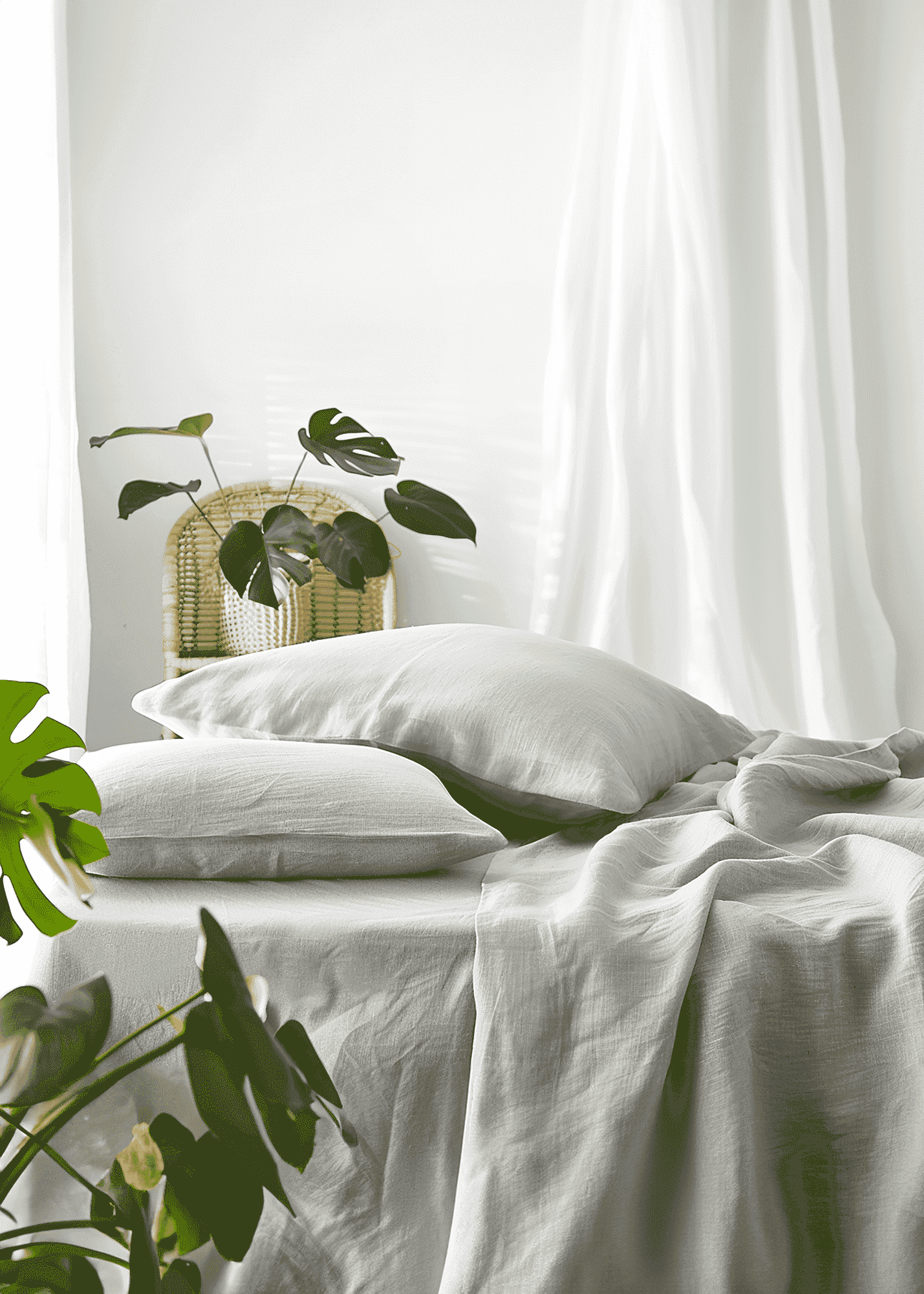 Light gray flat sheet