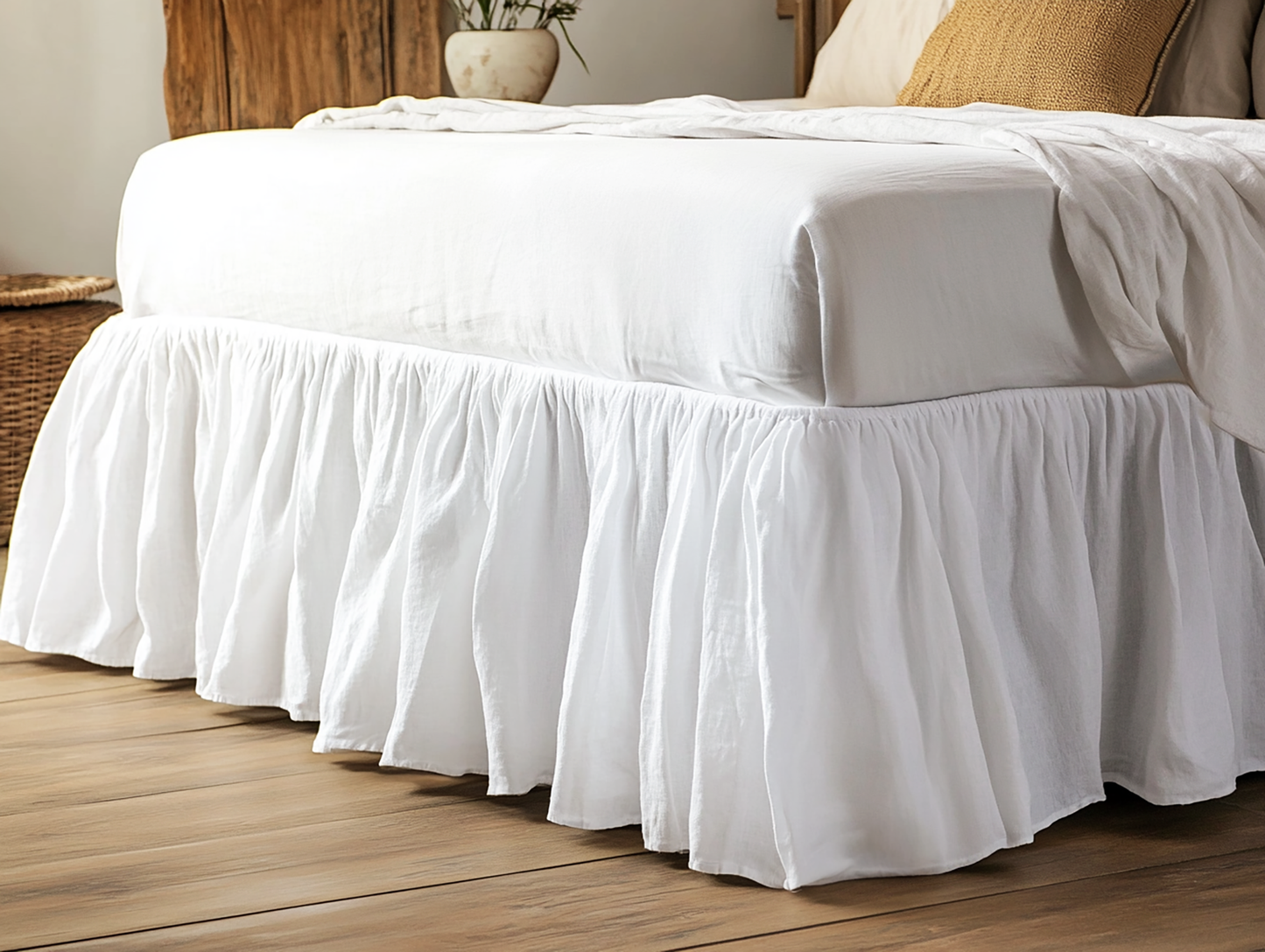 White ruffled bed skirt